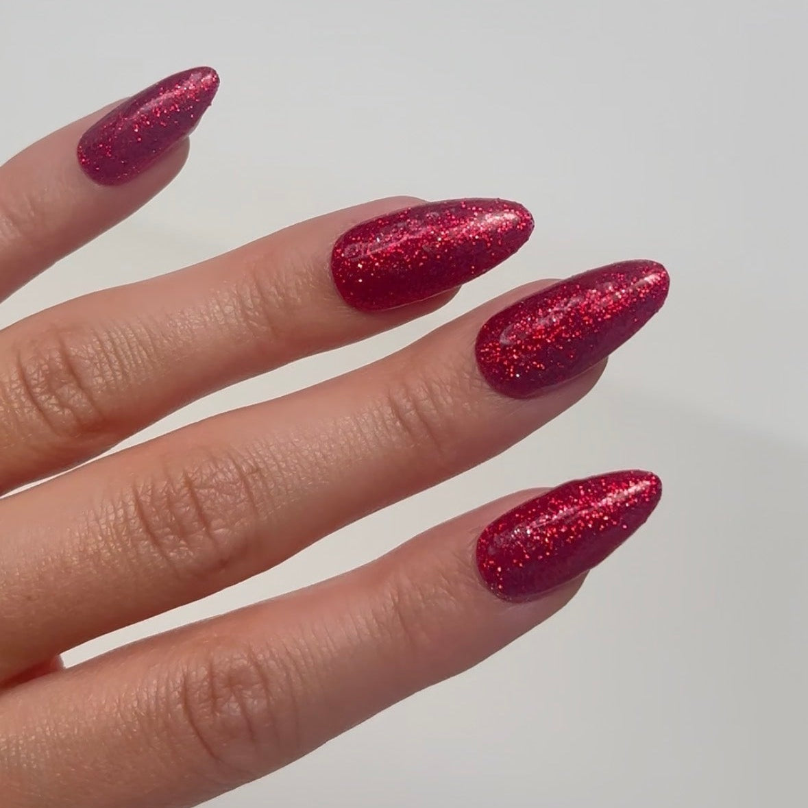 P+ I Smell a Party Glitter Gel Polish 10 ml