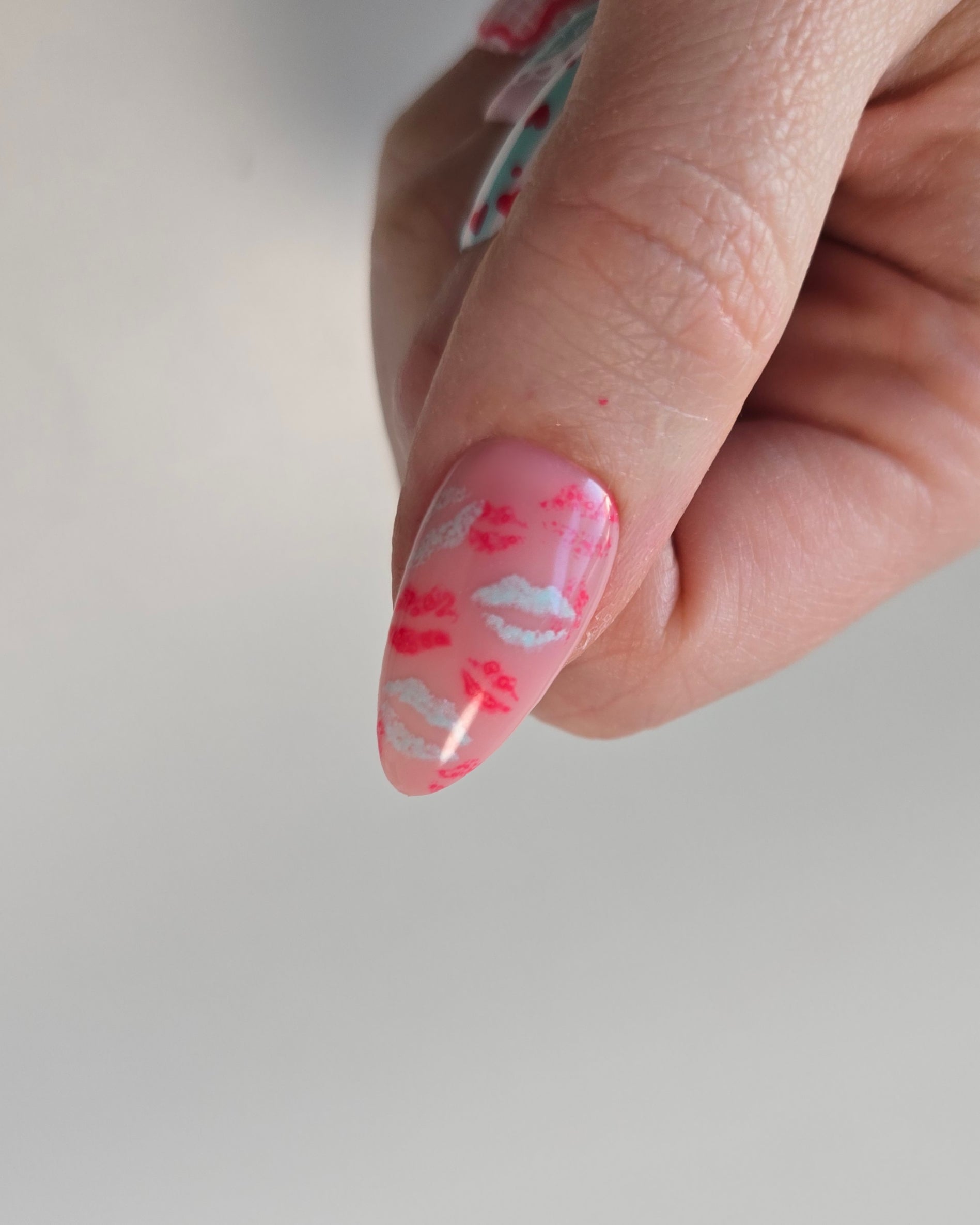 P+ Queen of Hearts Gel Polish 10 ml