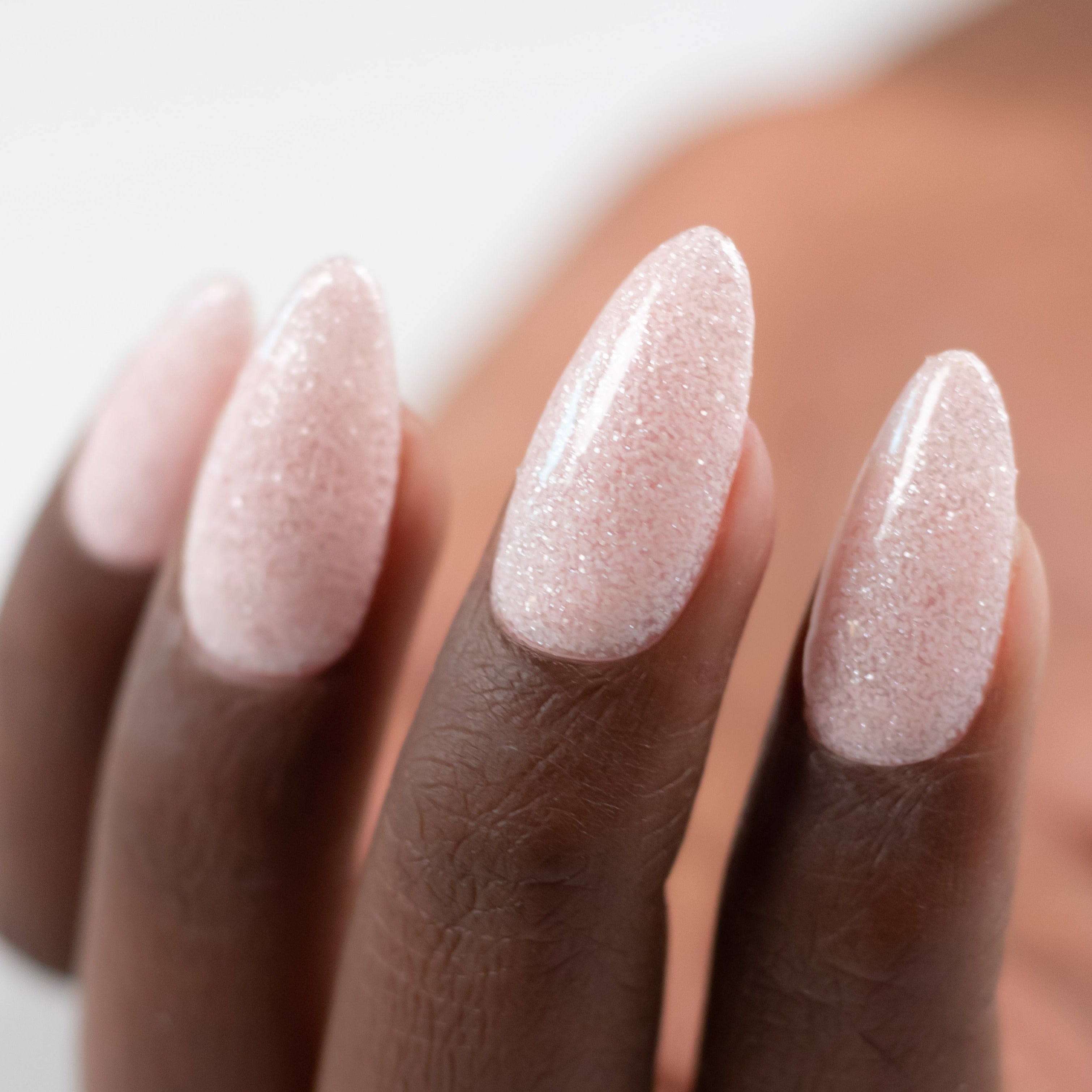 Recreate the shine with the WHITE ICE Glitter Gel @jet_set_beauty_nails  Natural nails-gel #obukazanokte #edukacjazanokte #novisad #beogr... |  Instagram
